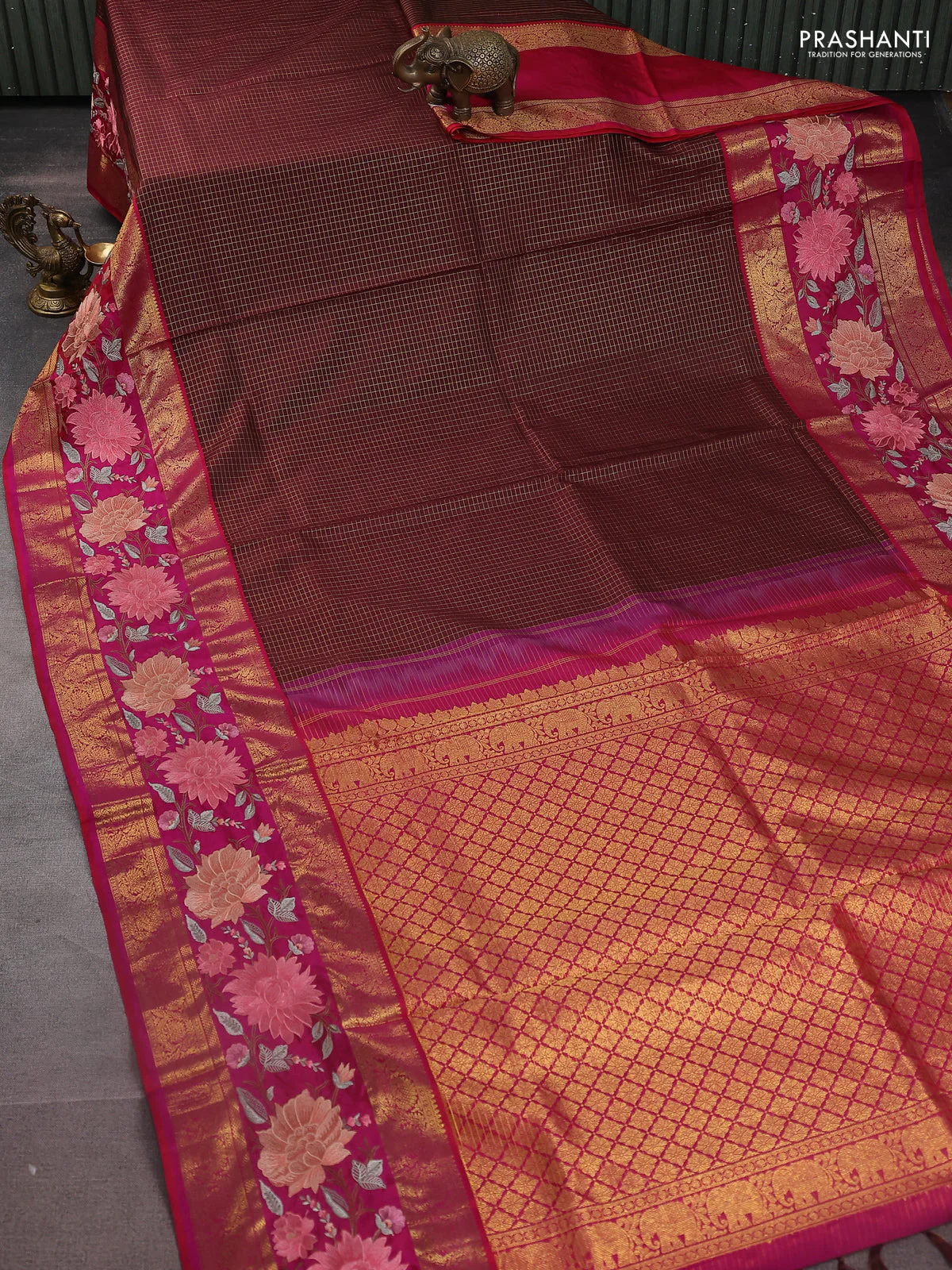Maroon-Pink Pure Kanchipuram Silk Saree With Zari Checks & Border Embroidery - Image 7