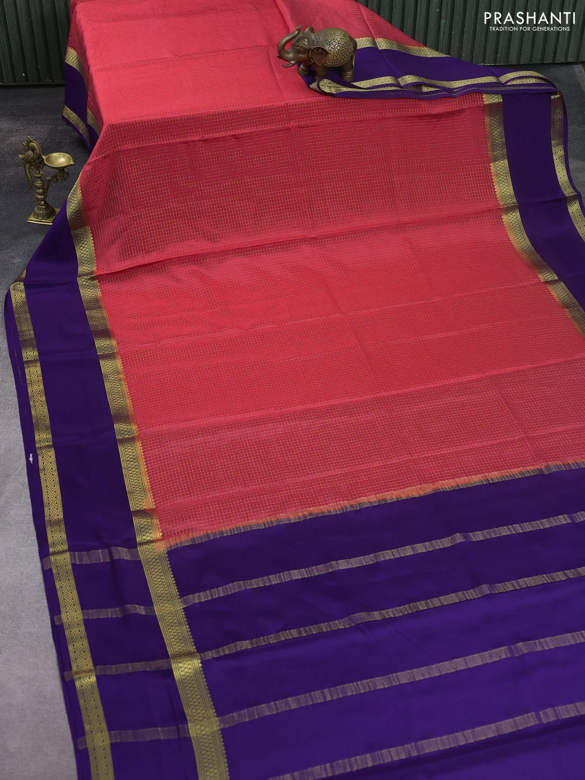 Pure mysore silk saree peach shade and violet with allover zari woven checked pattern and rettapet zari woven border - Image 2